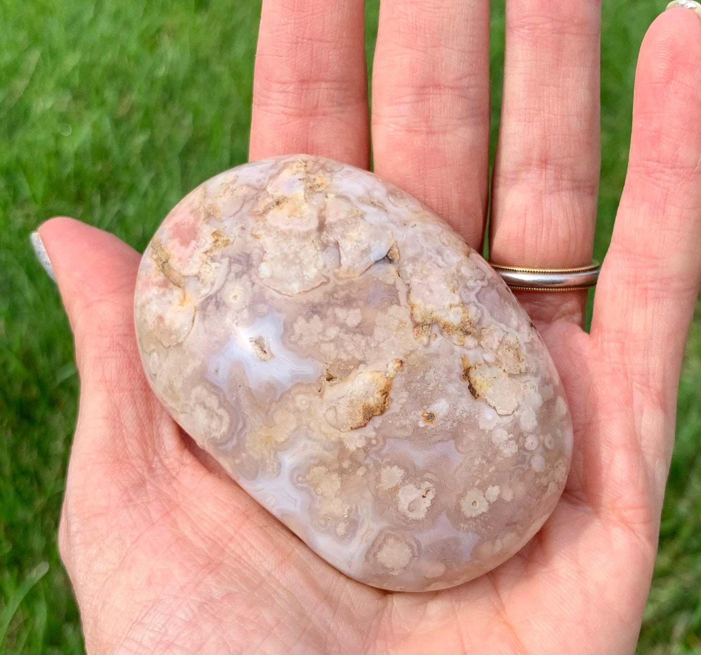Flower Agate Palmstone