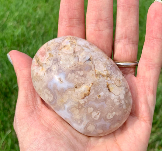 Flower Agate Palmstone